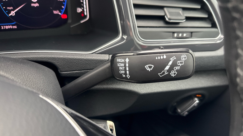 Volkswagen T-Roc 2.0 TSI 4MOTION SEL 5dr DSG Petrol Hatchback